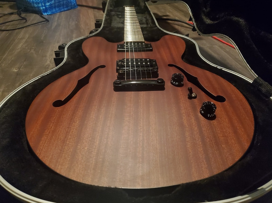 Epiphone Dot Studio Semi-Hollow Electric Guitar