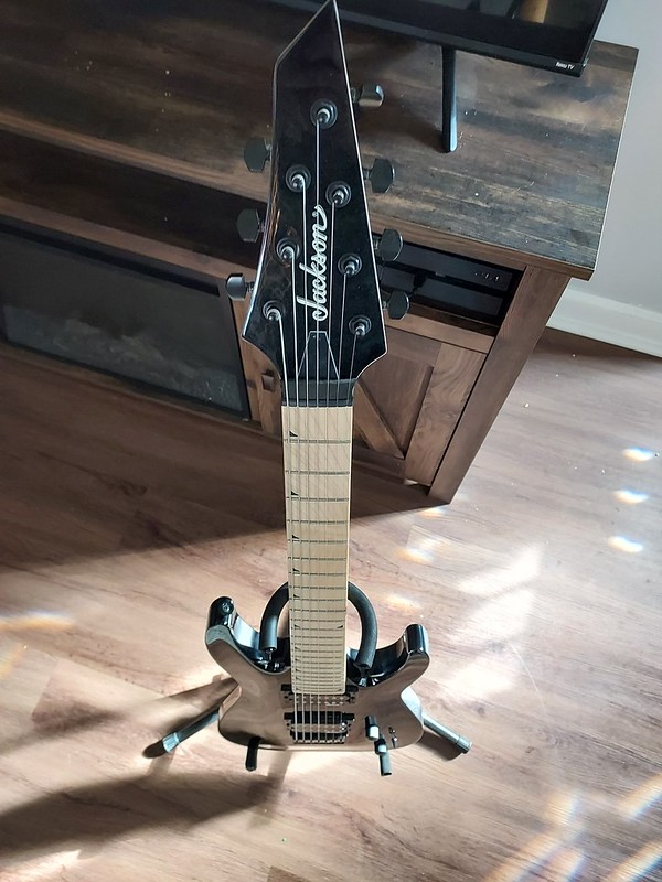 Jackson JS22