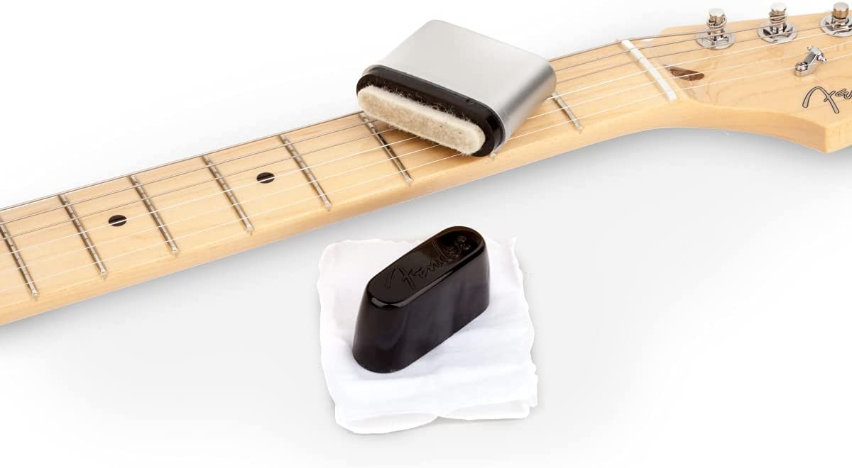 Guitar Cleaning and Polishing Kits