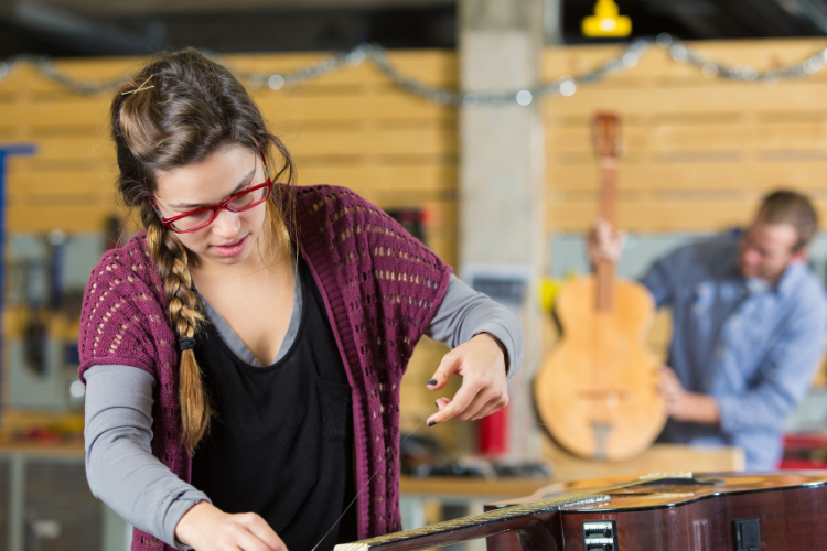 Restring a Guitar