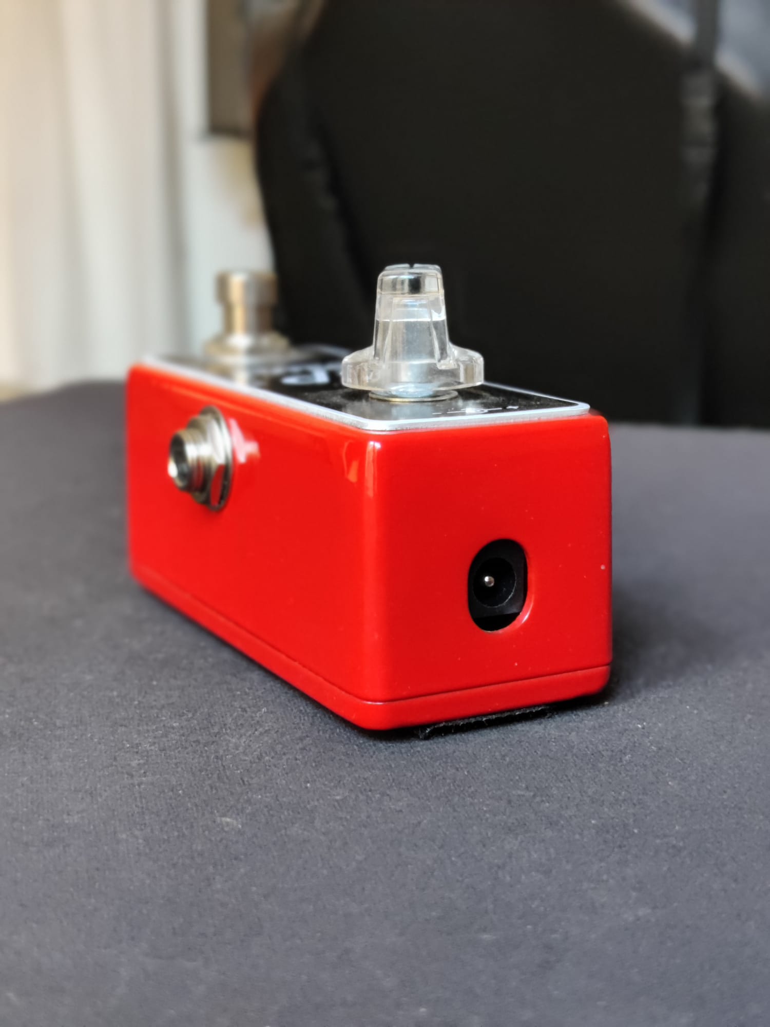 Side Profile of the Xotic EP Booster