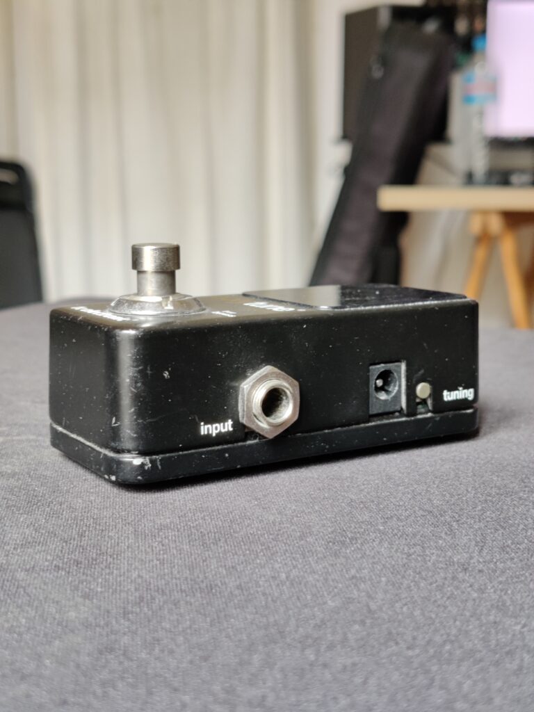 TC Electronic Polytune Noir Side View