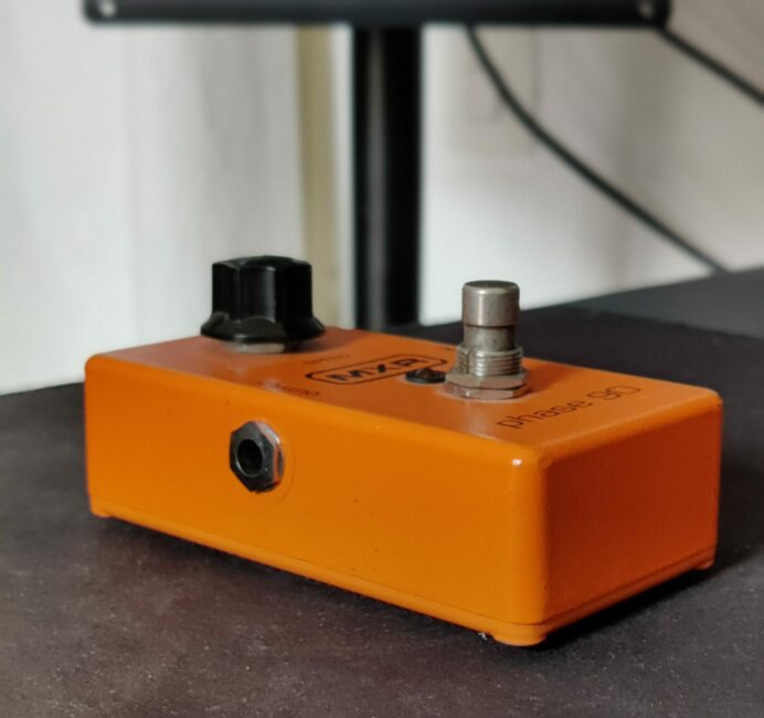 MXR Phase 90 from the side