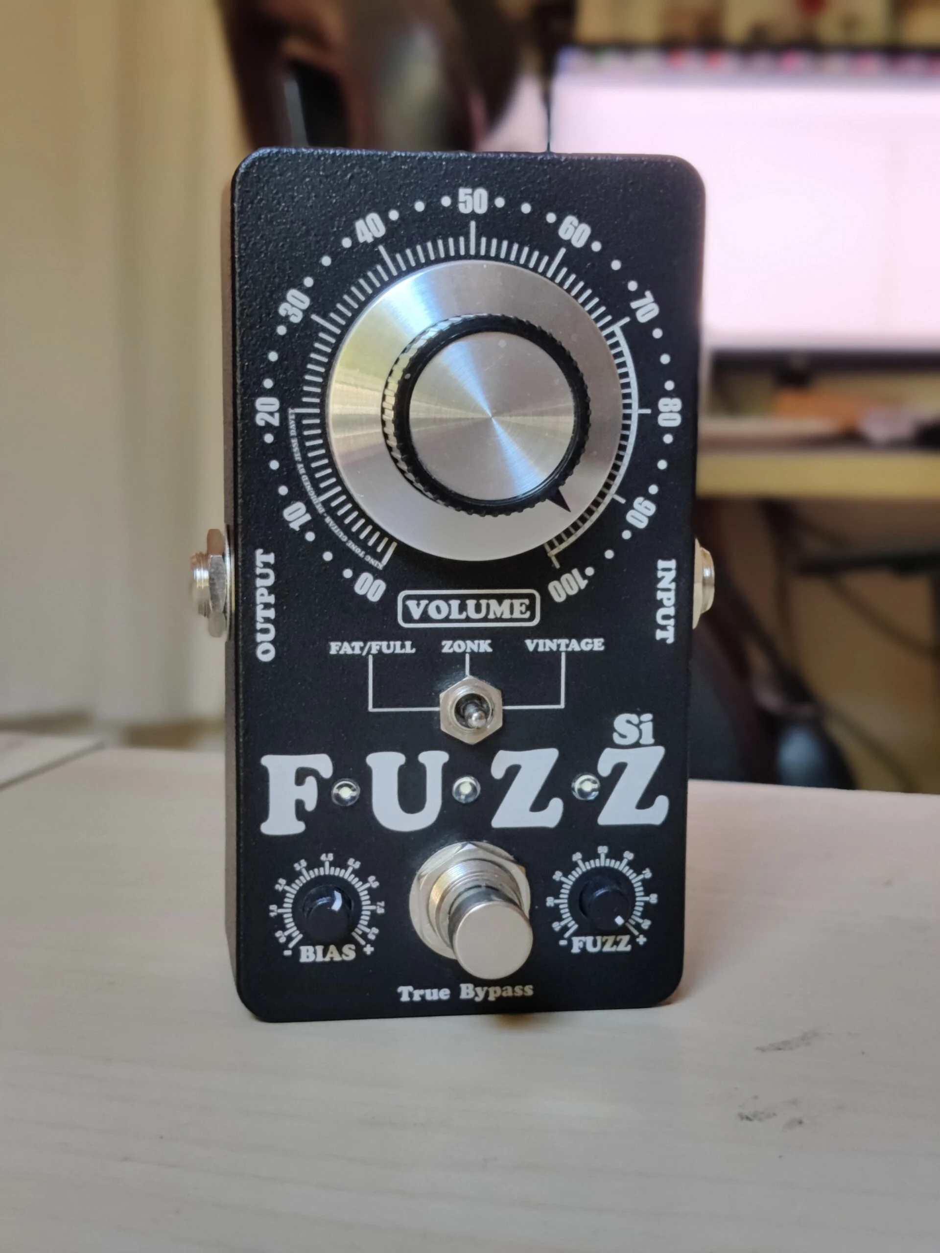 King Tone Silicon Fuzz Pedal Review