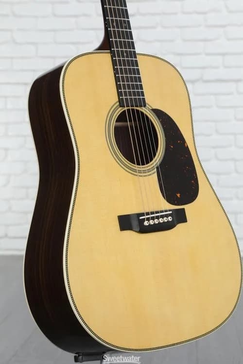 Martin Guitars | Sweetwater