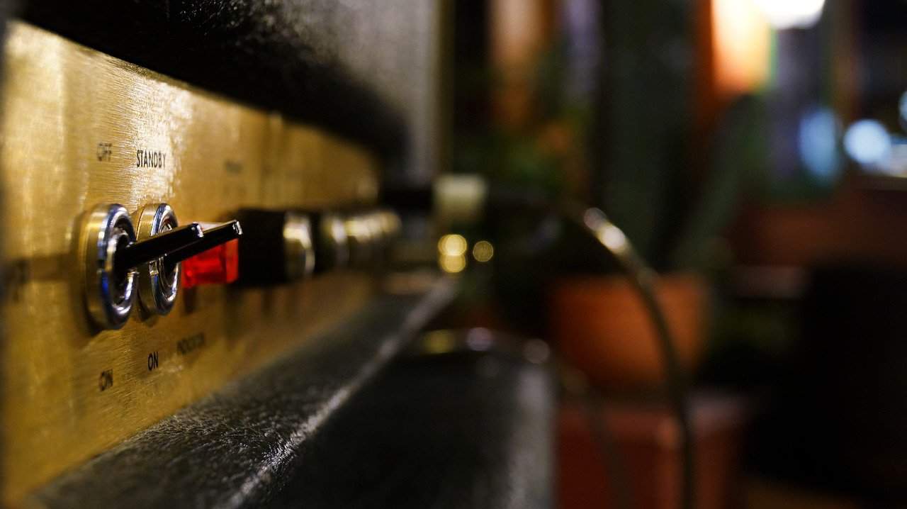 Amplifier Type and Model