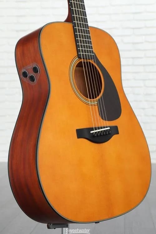 Yamaha Guitars | Sweetwater