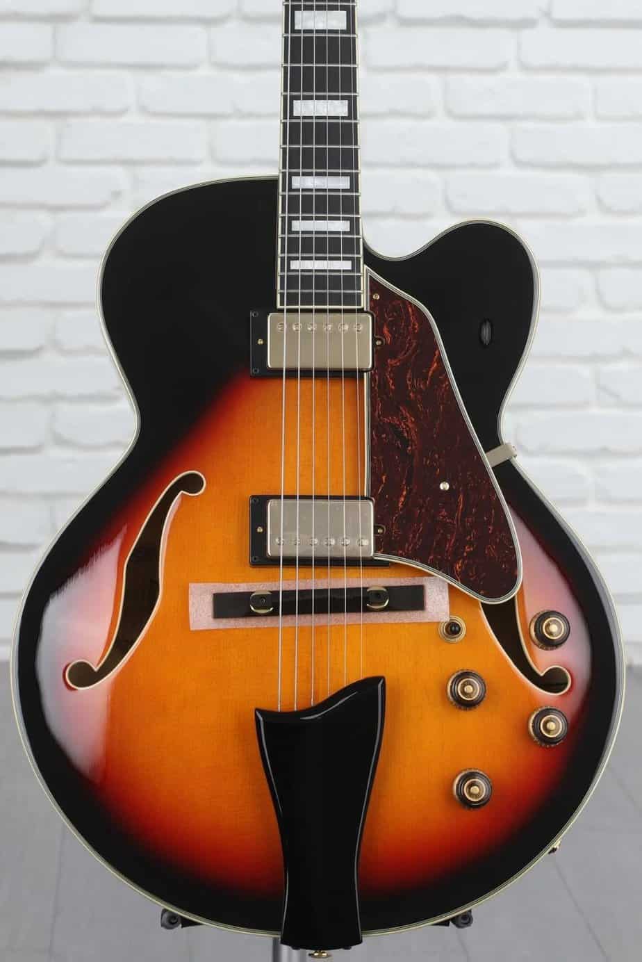 Ibanez Artcore Expressionist AF95