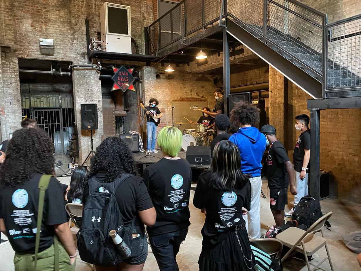 main drag music coolest guitar stores in nyc